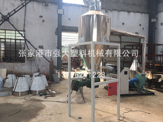塑料磨粉機(jī)